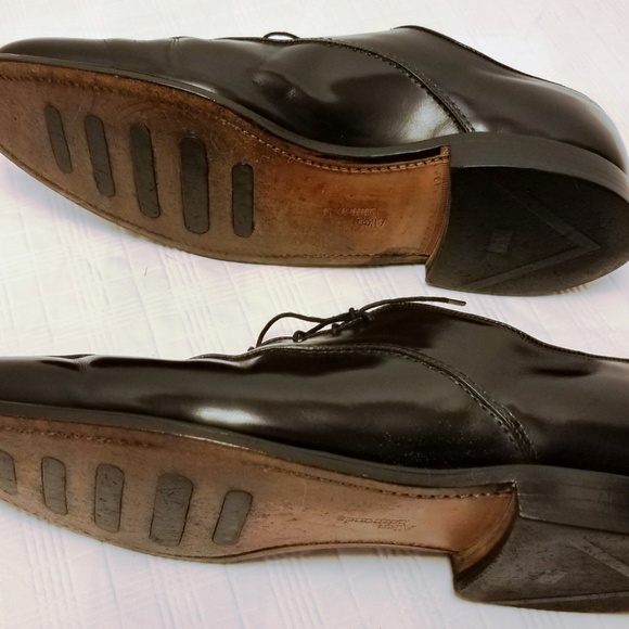 EUC. Allen Edmonds "Saxon" Oxford Wingtip 11D - Picture 8 of 8